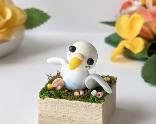 【福袋セール】の商品 粘土セキセイインコ置物 ミニチュア雑貨 ホワイトセキセイ人形 置物