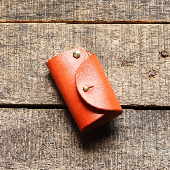 Minimal秋楓紅手染植鞣牛皮革手工純銅五金車用晶片鑰匙包 第1張的照片