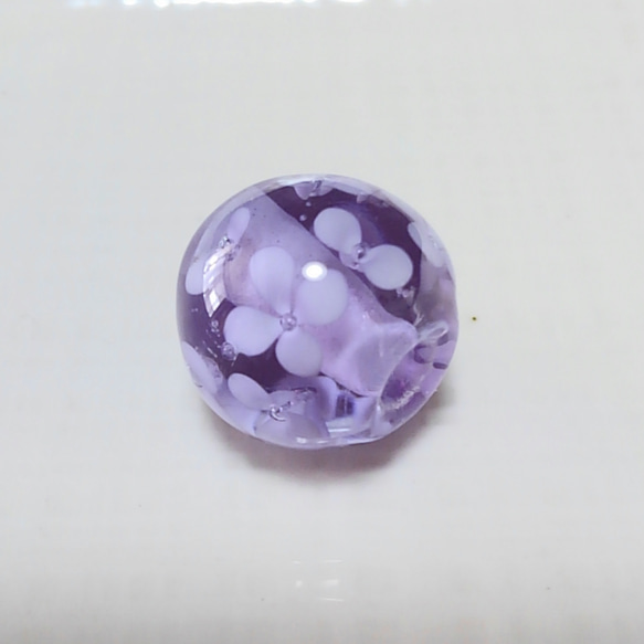 とんぼ玉　アジサイ色の紫陽花 4枚目の画像