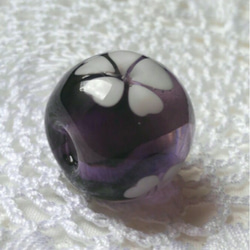 とんぼ玉　桜（紫の玉） 3枚目の画像