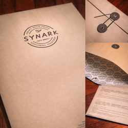 SYNARK Classic Logo 針織毛帽 附質感霧面夾鏈防塵袋 3色 簡約中性 美式休閒 精美包裝 禮物 第4張的照片