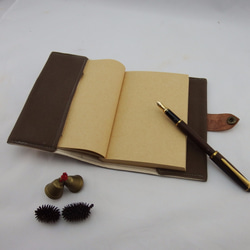 【Creema禮物季】聖誕松鼠皮革筆記本手帳書札書衣 第2張的照片