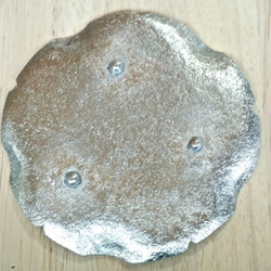 錫製 小皿（八重桜） 2枚目の画像