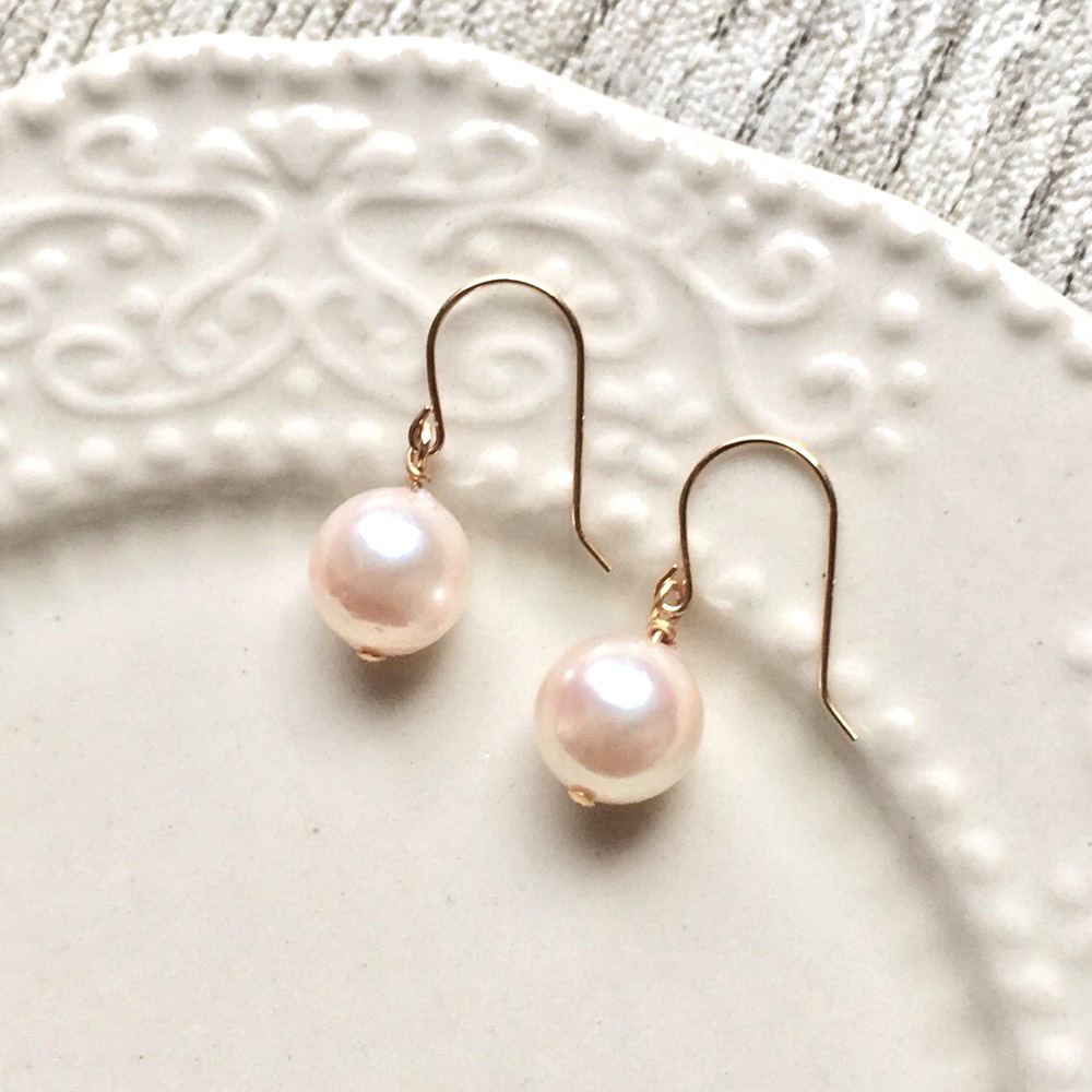 K18 揺れるパールピアス 楽天市場】パール ピアス 揺れる 18k ロング パールピアス 18金