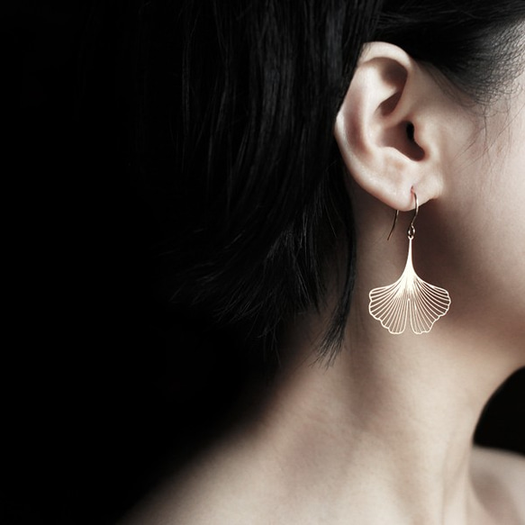 Ginkgo Earrings S / Gold / E02G 1枚目の画像