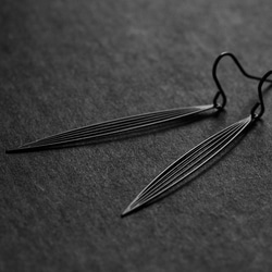 Sasagrass Earrings S / Black / E03B 2枚目の画像