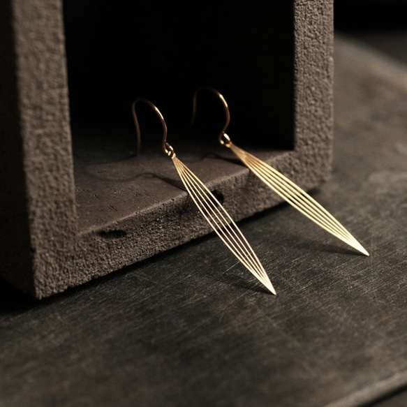 Sasagrass Earrings S / Gold / E03G 1枚目の画像