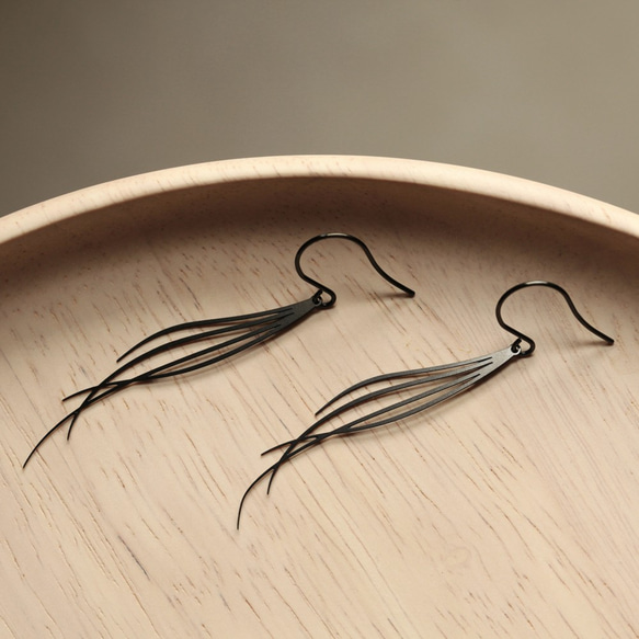 Breeze Earrings S / Black / E26B 2枚目の画像