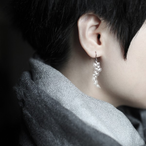 Pine Earrings S / Silver / E09 1枚目の画像