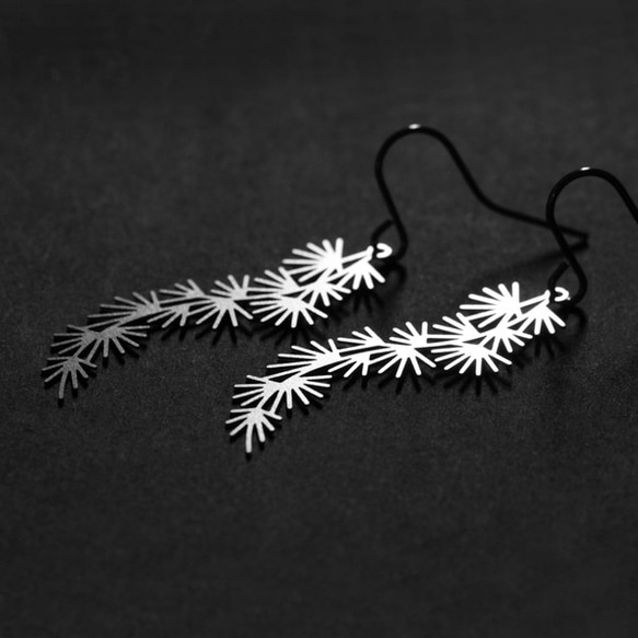 Pine Earrings S / Silver / E09 3枚目の画像