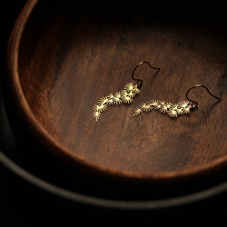 Pine Earrings S / Gold / E09G 2枚目の画像