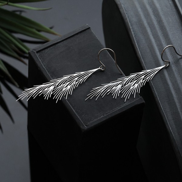 Common Reed Earrings M / Silver / E20 2枚目の画像