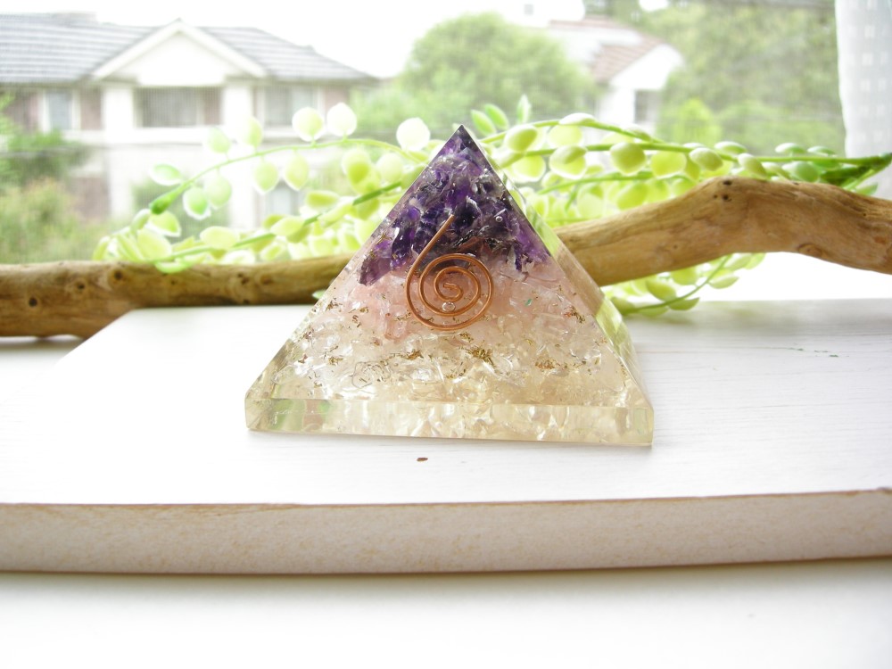 3色 ピラミッド オルゴナイト 天然石