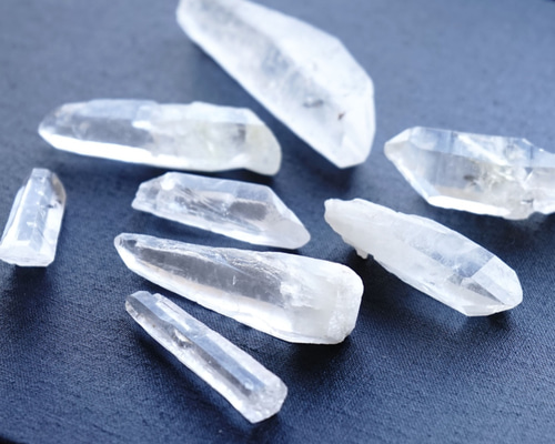 水晶ポイント(ブラジル産) 100g】 ブラジル産 水晶ポイント 浄化 素材 水晶 （大） 天然石