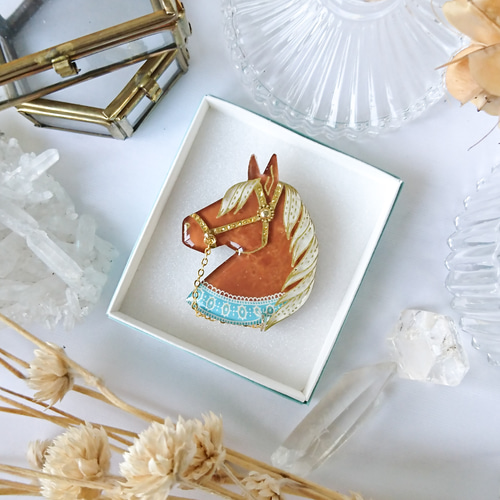おめかし馬のブローチ 尾花栗毛 ブローチ gecko-r 通販 11886151