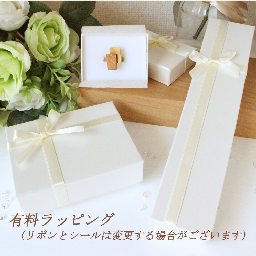 四角い真鍮の革ひもメンズネックレス～鎚目のいぶし仕上げ～