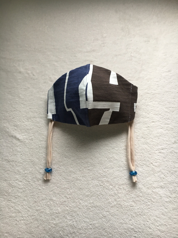 NO3 親子セット　大人サイズＬ　キッズサイズ　立体マスク　親子コーデ　ハンドメイド ビーズストッパー付き 2枚目の画像
