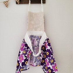 100㎝子供用 エプロン(ポケット付き)&三角巾(花柄　パープル) 2枚目の画像