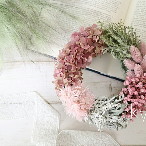 ふわふわ小花のピンク春リース・Sサイズ [ドライフラワー  