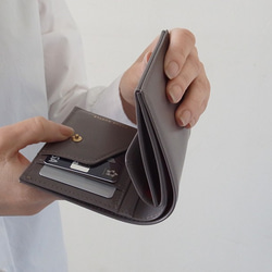 小銭が取り出しやすい！軽くてコンパクトな財布 - Short Wallet - グレー - 3枚目の画像