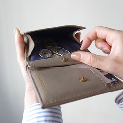 上質イタリアンレザー「小銭が取り出しやすい！ 」 Short Wallet - サンドベージュ 2枚目の画像