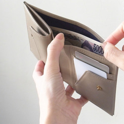 上質イタリアンレザー「小銭が取り出しやすい！ 」 Short Wallet - サンドベージュ 7枚目の画像