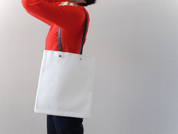 持ち手が外せて洗える！ Flat Tote（S） - カレン クオイル - 3枚目の画像