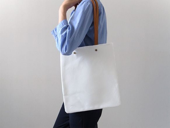 持ち手が外せて洗える！ Flat Tote（S） - カレン クオイル - 4枚目の画像