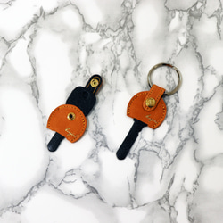 【小巧可愛鍵套】圓形，比普通鑰匙尺寸高，牛皮，橙色 第1張的照片