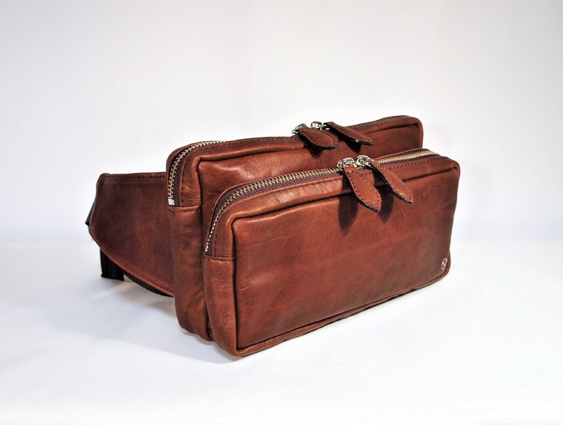 受注生産品【手ぶらで出歩けるウエストポーチ】カジュアルすぎない品質の良さ際立つ牛革ヒップバッグ、斜め掛けに便利　ブラウン