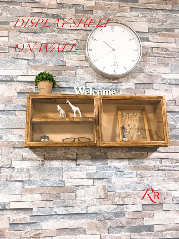 アンティーク風 壁掛けシェルフ 置物棚ショーケース 中板反面