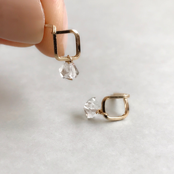 Mini Square pierce Herkimer diamond（14KGF）ハーキマーダイヤモンド 1枚目の画像