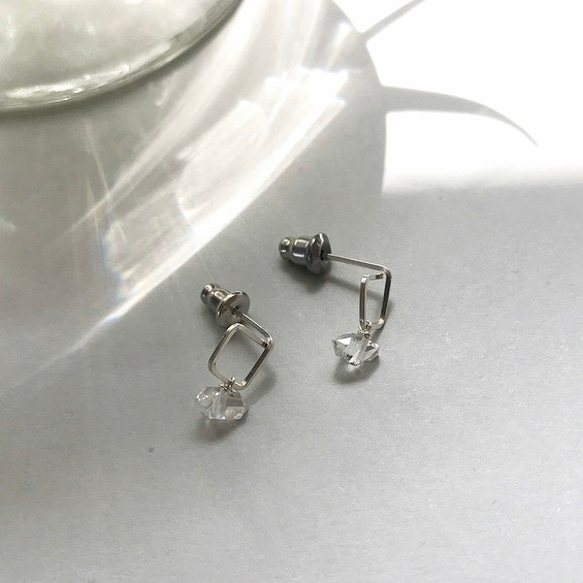 迷你方形 pierce Herkimer 鑽石（鍍銀）耳環 第3張的照片