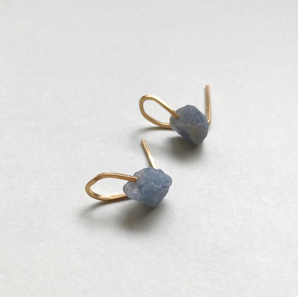 藍寶石原石吊式耳環 (14kgf) 第3張的照片