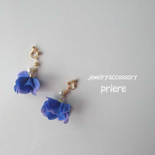 お客様感謝sale】花びらゆらゆらアクセサリー(青色)＊＊金具6種類 