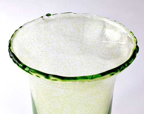 優しい黄緑色の大きめ花器　Candy ベース 黄緑