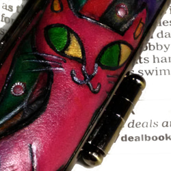 【本革加工】猫★ねこ★ネコ　世界で一本　手描き一点物　印鑑ケ－ス　No.73　赤猫さん　太さ12㎜×長さ60㎜（認印）用 2枚目の画像