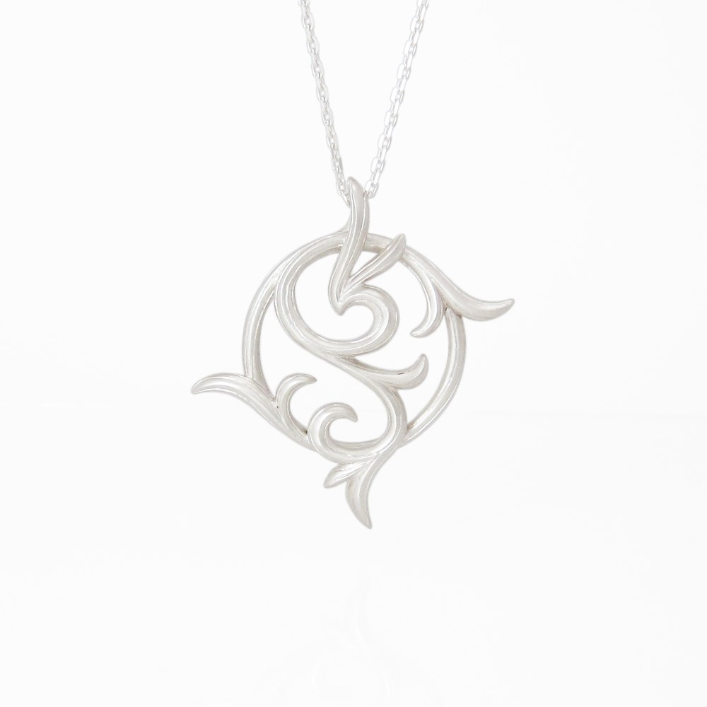 躍動感のある植物のSV925シルバーペンダント < Arabesque【 アラベスク 】>