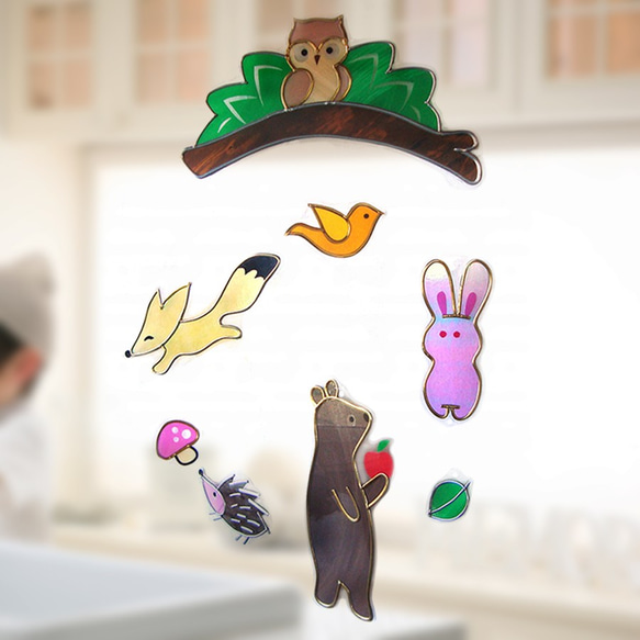光のモビール》森のどうぶつたち ステンドグラス風動物のガーランド