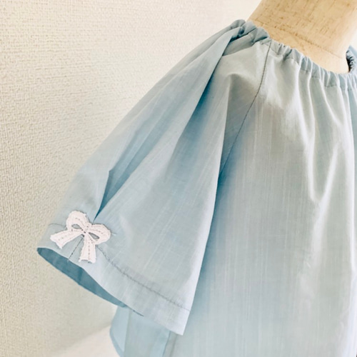 ◎ふんわり袖の半袖スモック◎不思議の国のアリス◎夏用スモックリボン  