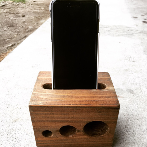 陶器スピーカー ハンドメイド スマホスタンド リフレクター 茶×黒 Amazon.co.jp: 天然木製スピーカー スマホスタンド ウッド