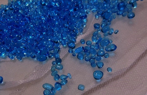 海の群青　　　30ｇ　小さなガラス粒 2枚目の画像