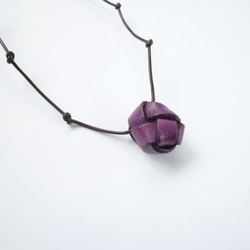 革玉ネックレス(紫、パープル) 3枚目の画像
