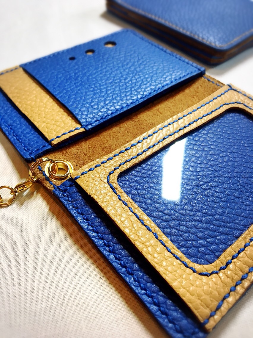 (受注作成)パスケース、免許証ケースADRIA  Champagne/Freshy