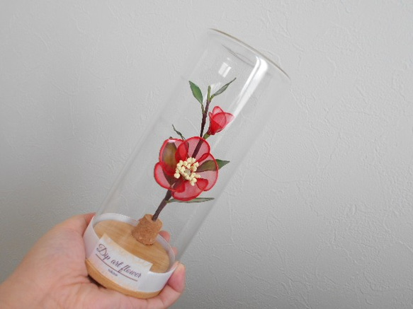 ガラス花瓶　椿模様 送料無料 ガラスの中の赤椿 インテリア・プレゼント用 アート