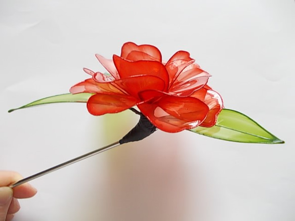 さざんかの花（紅）のかんざし　 3枚目の画像