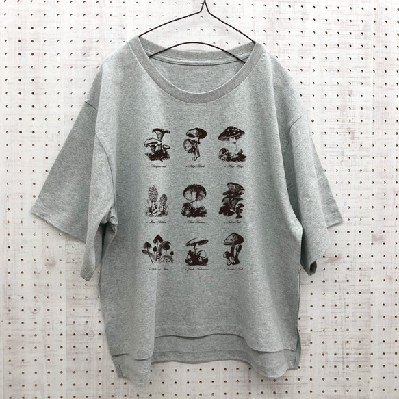 キノコ図鑑 ビッグTシャツ グレー 2枚目の画像