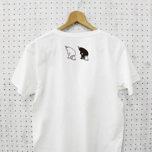 さわり心地が良い薄手Tシャツ 出待ちマレー熊 オフホワイト 3枚目の画像