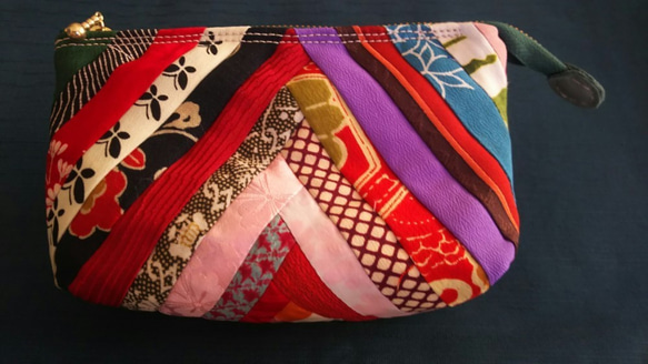和柄パッチワークのポーチ（グリーンファスナー） ポーチ めいこ 通販