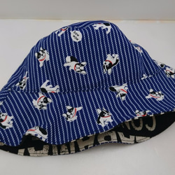 藍色條紋法鬥&黑色渲染英語雙面漁夫帽/遮陽帽 第3張的照片